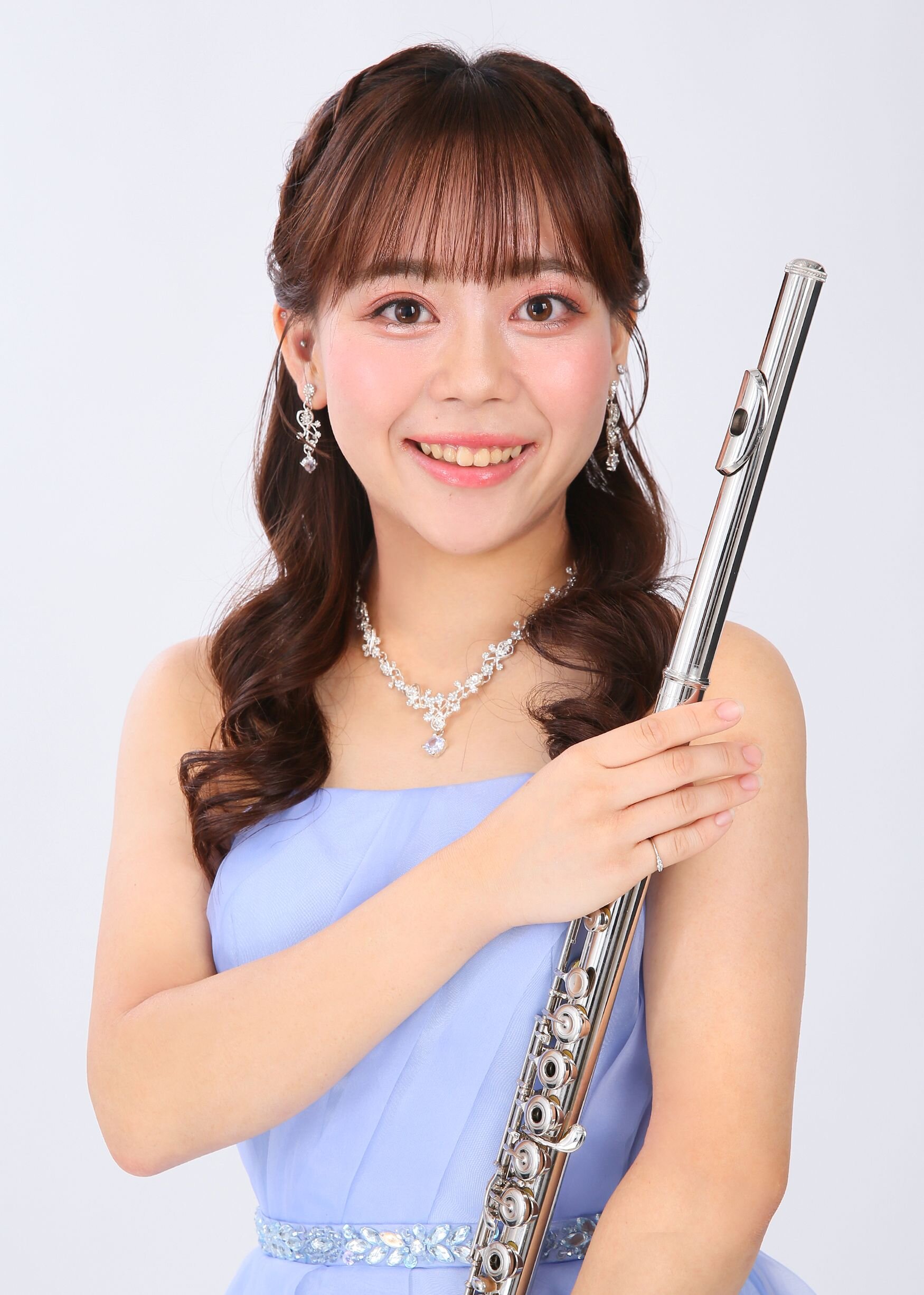 西岡あゆな(広告用).jpg