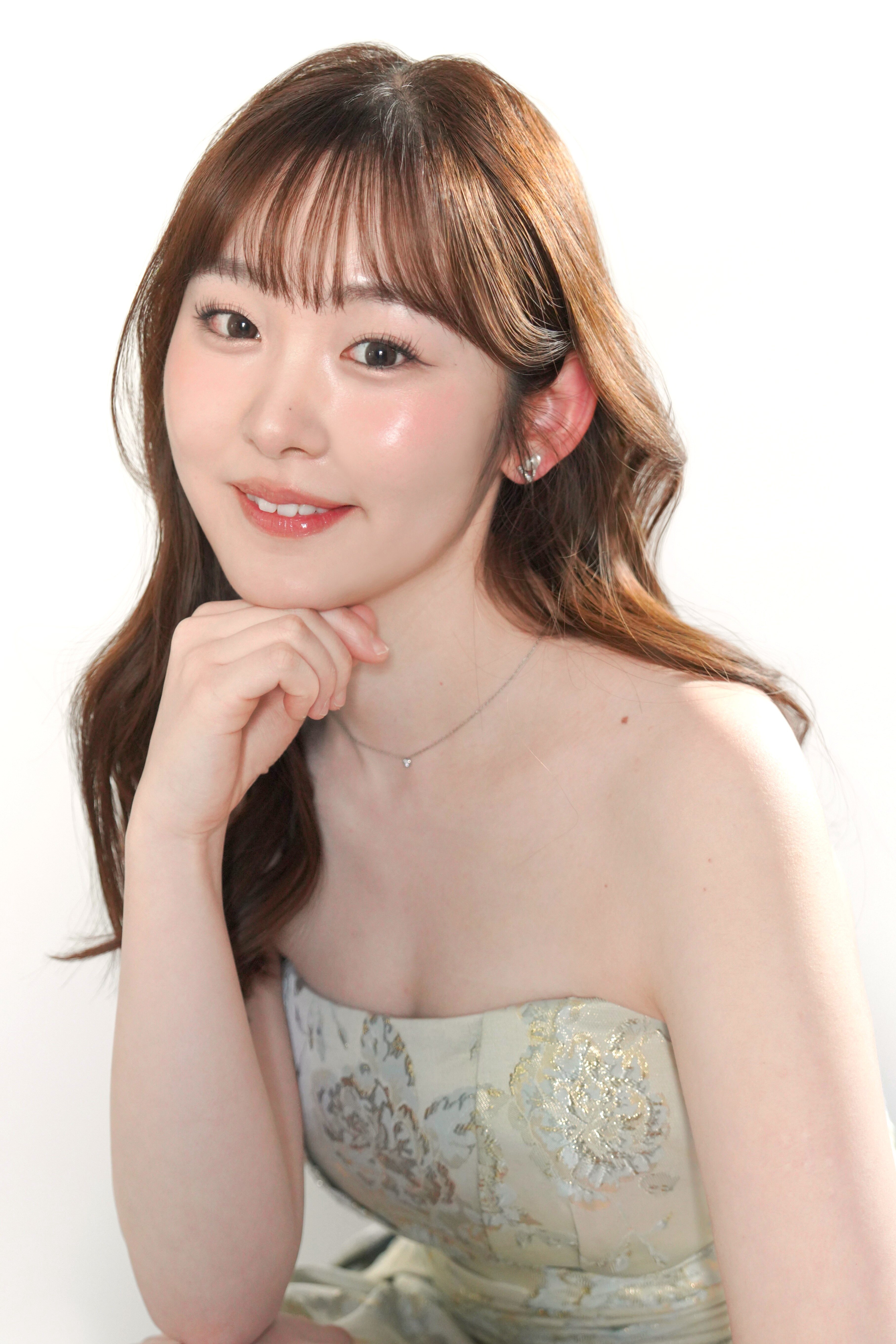 山口珠奈_HP用.jpg