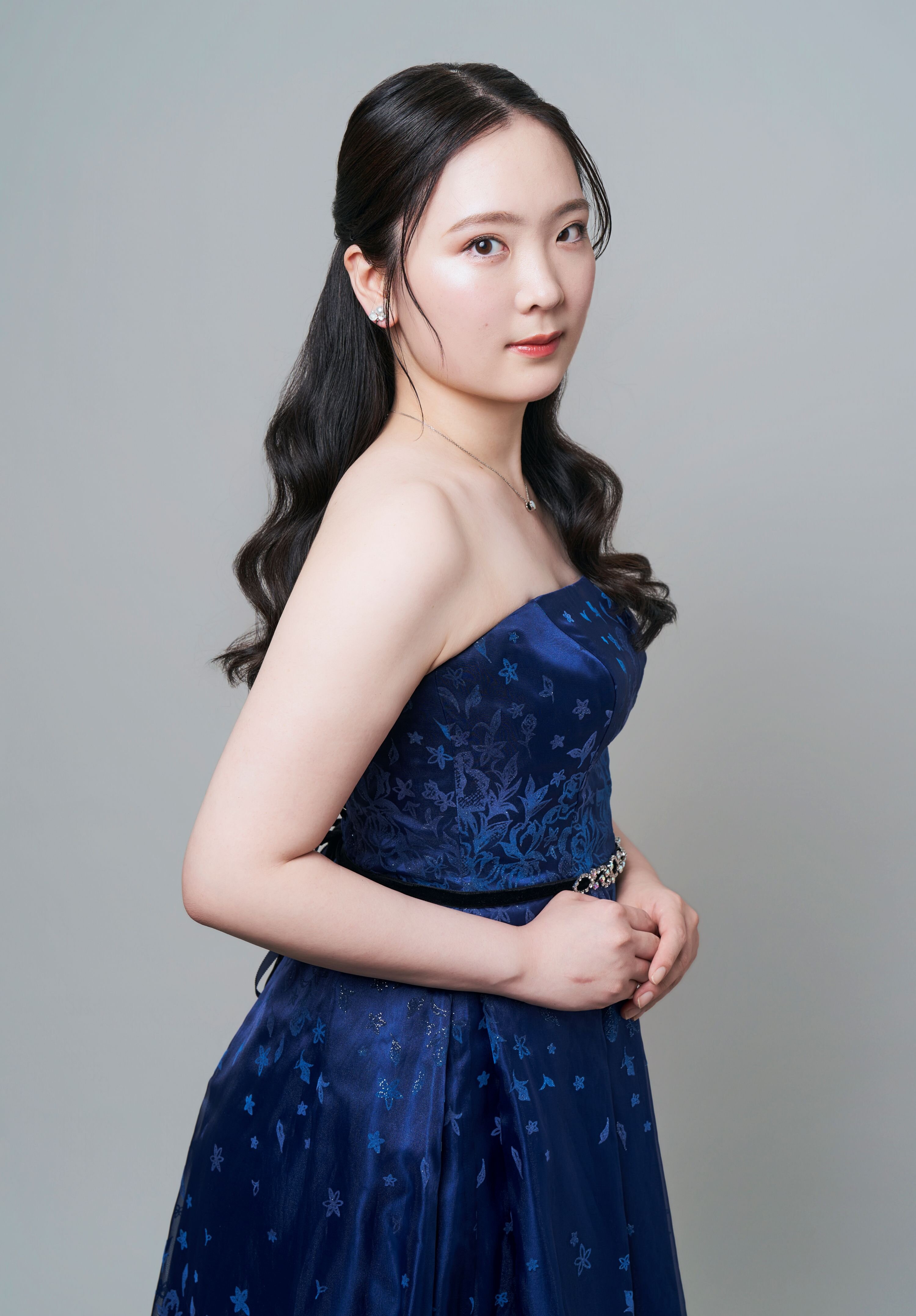 東148_荒井泉美HP用.jpg